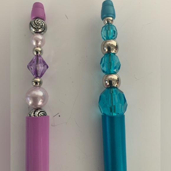Hand crafted Beaded Pen, black ink with extra refillable ink. Set of 2 pens - Picture 2 of 2